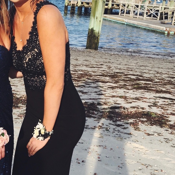 Prom Dress - Picture 1 of 6